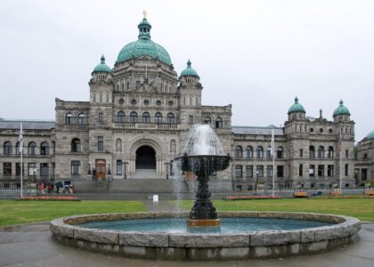 British Columbia Legislature building and fountain